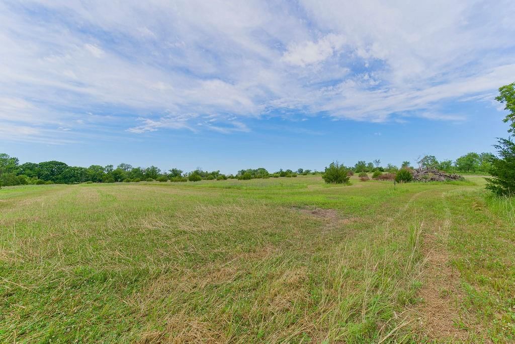 68 Hwy Pleasant Valley Road — photo 10