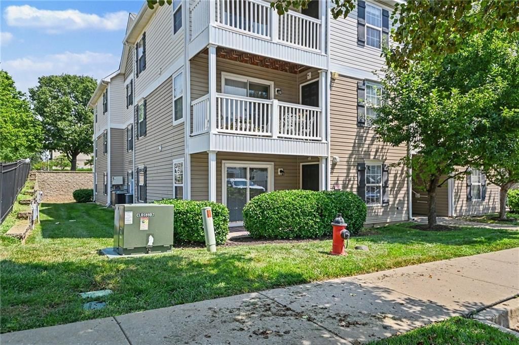 5500 NE 80th Terrace — photo 2