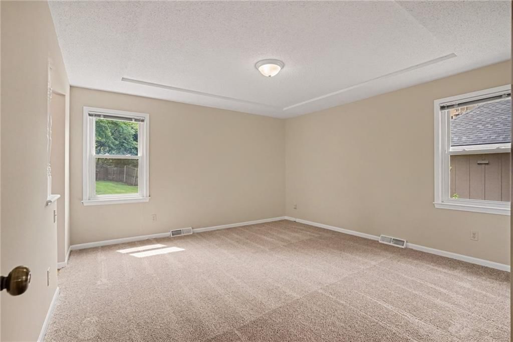 4905 NW 67th Street — photo 21