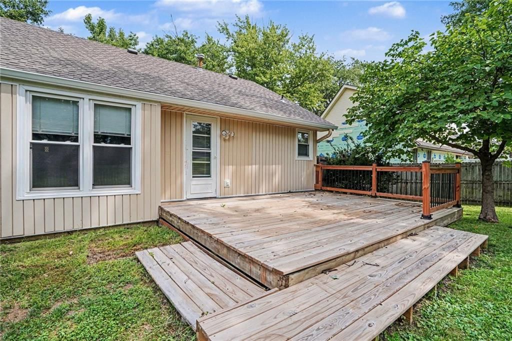 4905 NW 67th Street — photo 27