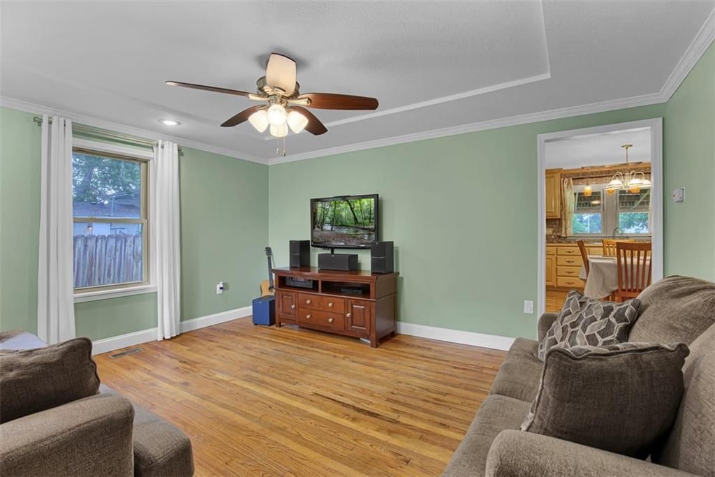 405 Hardwicke Avenue — photo 7