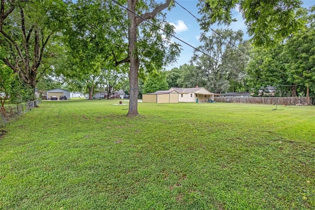 405 Hardwicke Avenue — photo 30