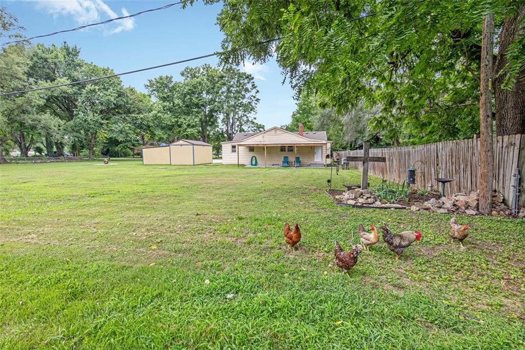405 Hardwicke Avenue — photo 31