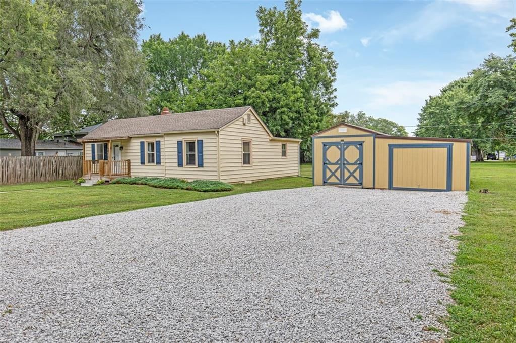405 Hardwicke Avenue — photo 33