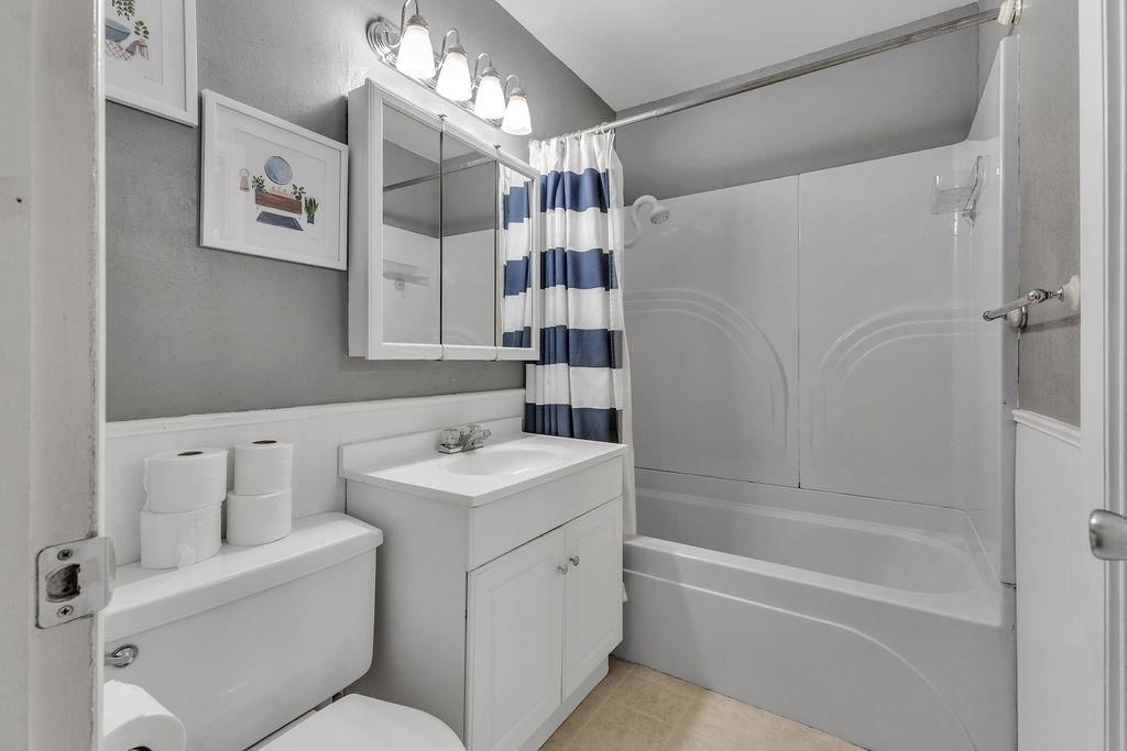 706 Randolph Street — photo 19