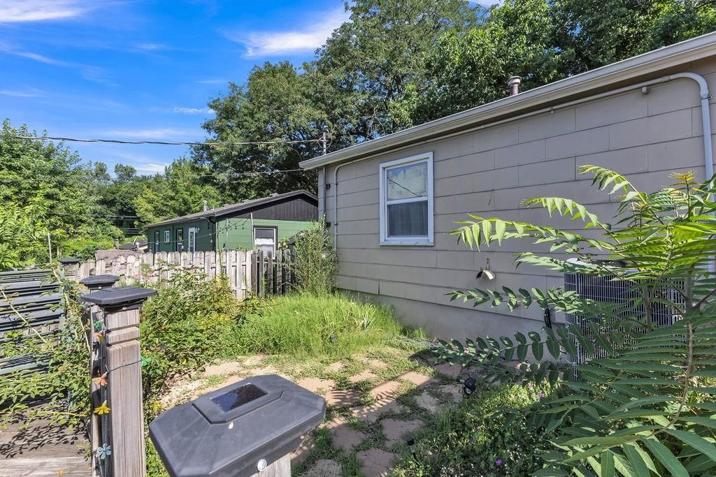 706 Randolph Street — photo 32