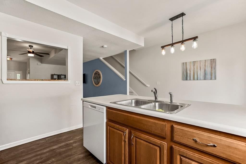 238 N 5th Terrace — photo 13
