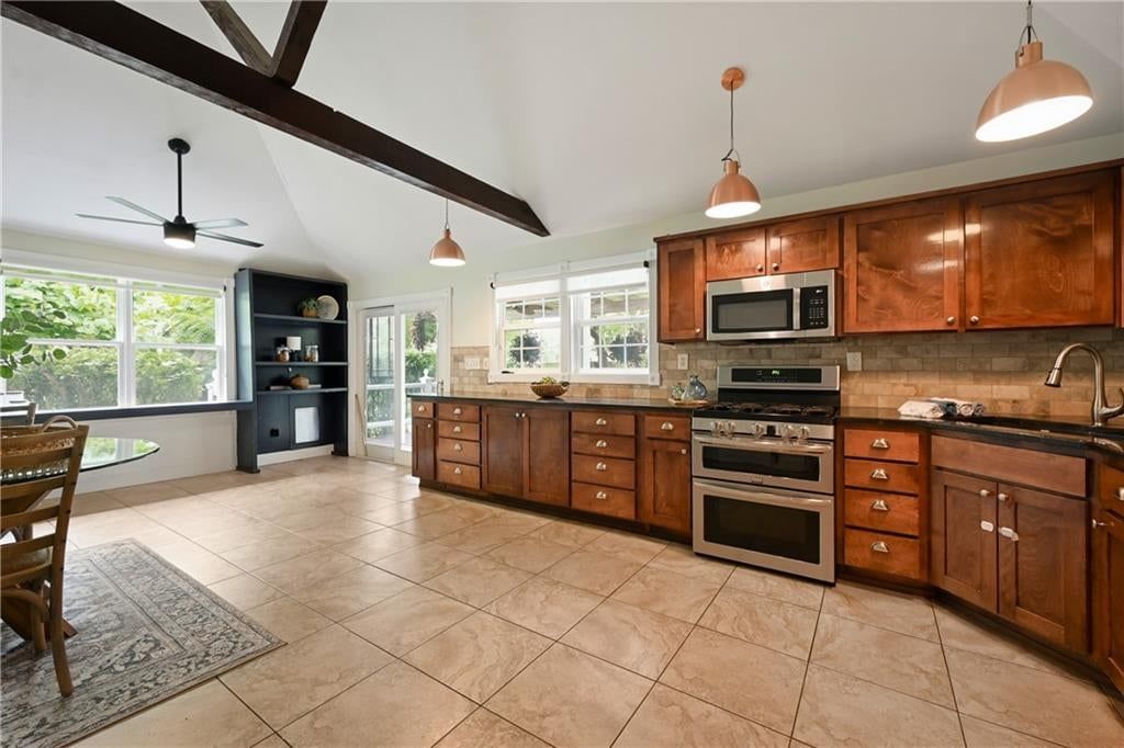 508 SE Green Street — photo 9