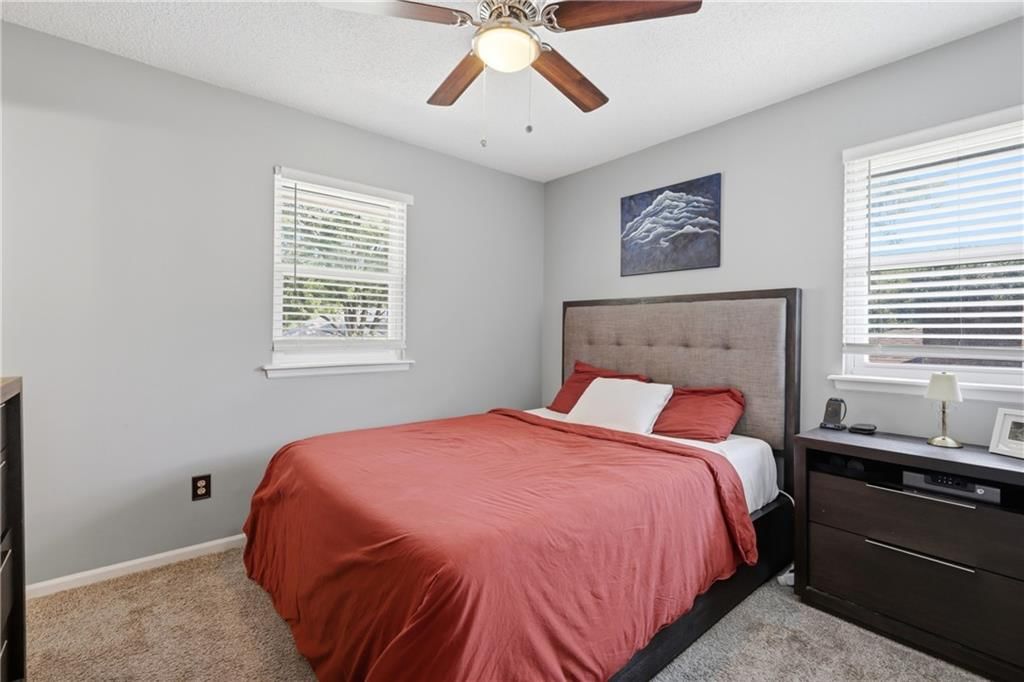 104 SW Gladstone Drive — photo 9