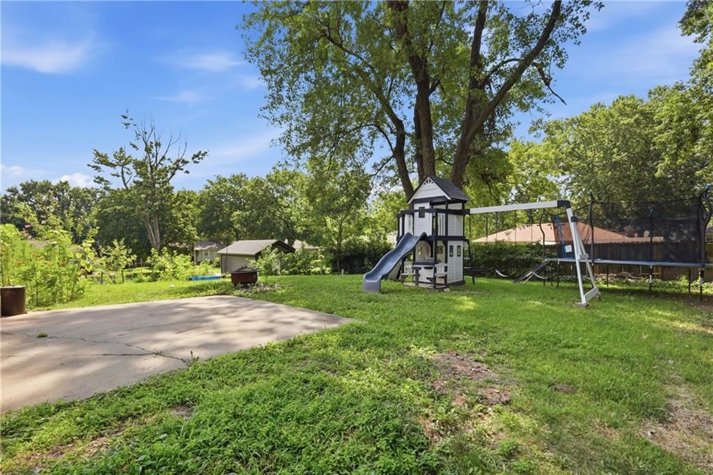 104 SW Gladstone Drive — photo 21