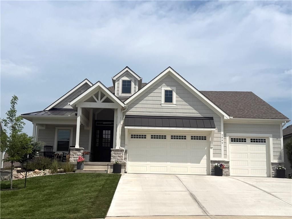 3045 NW Thoreau Lane — photo 1