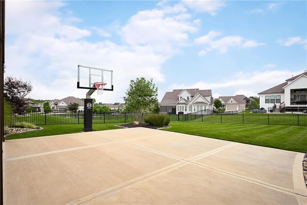 3045 NW Thoreau Lane — photo 32