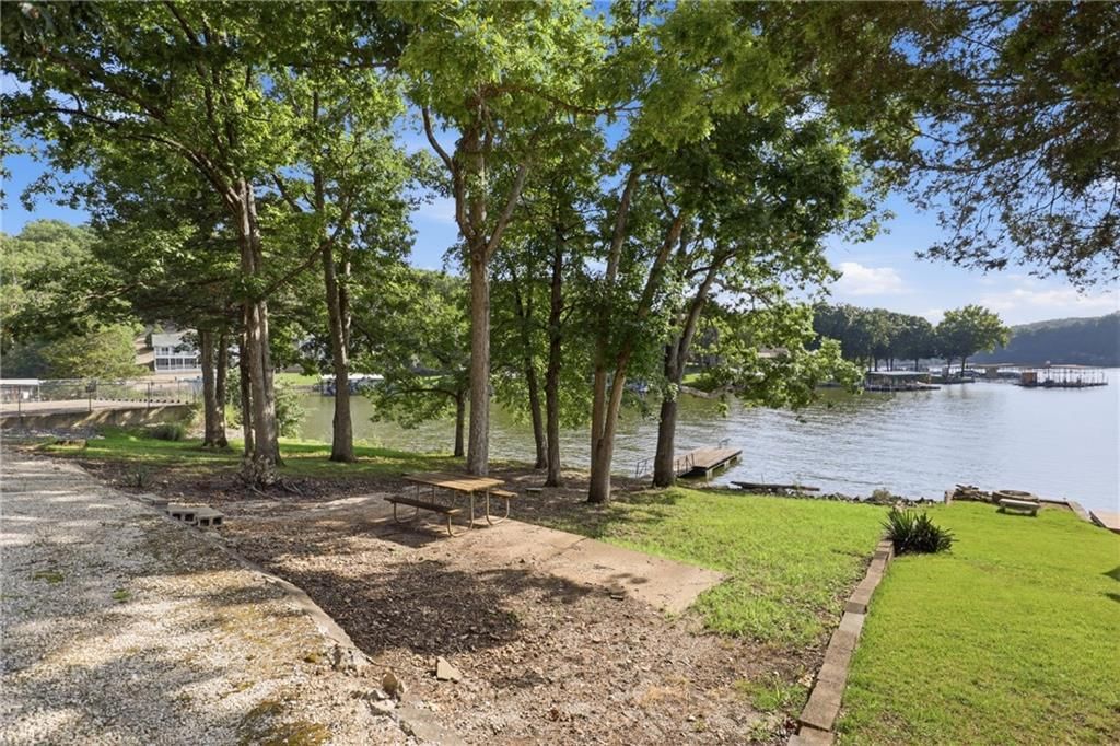 380 Fischer Point Drive — photo 23