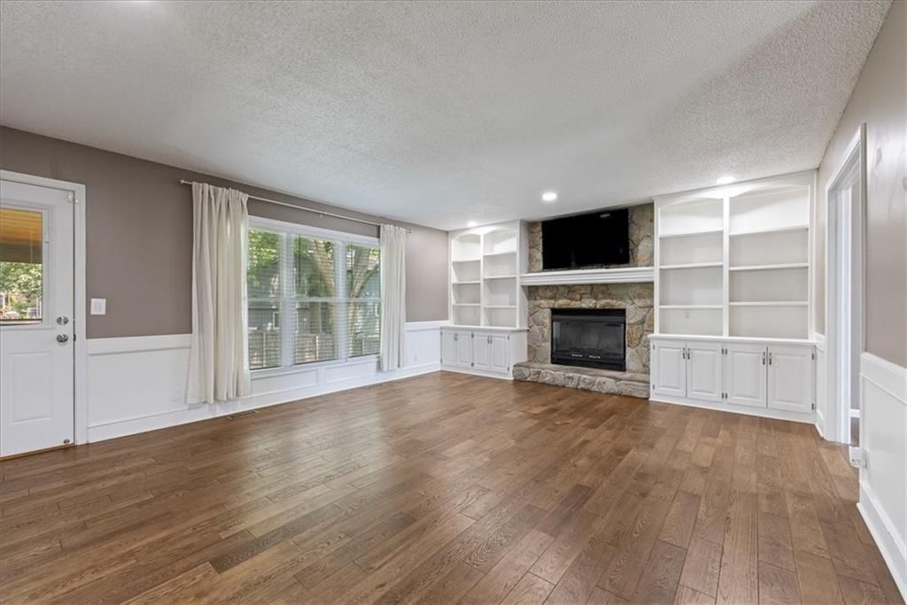 11515 S Lennox Street — photo 10