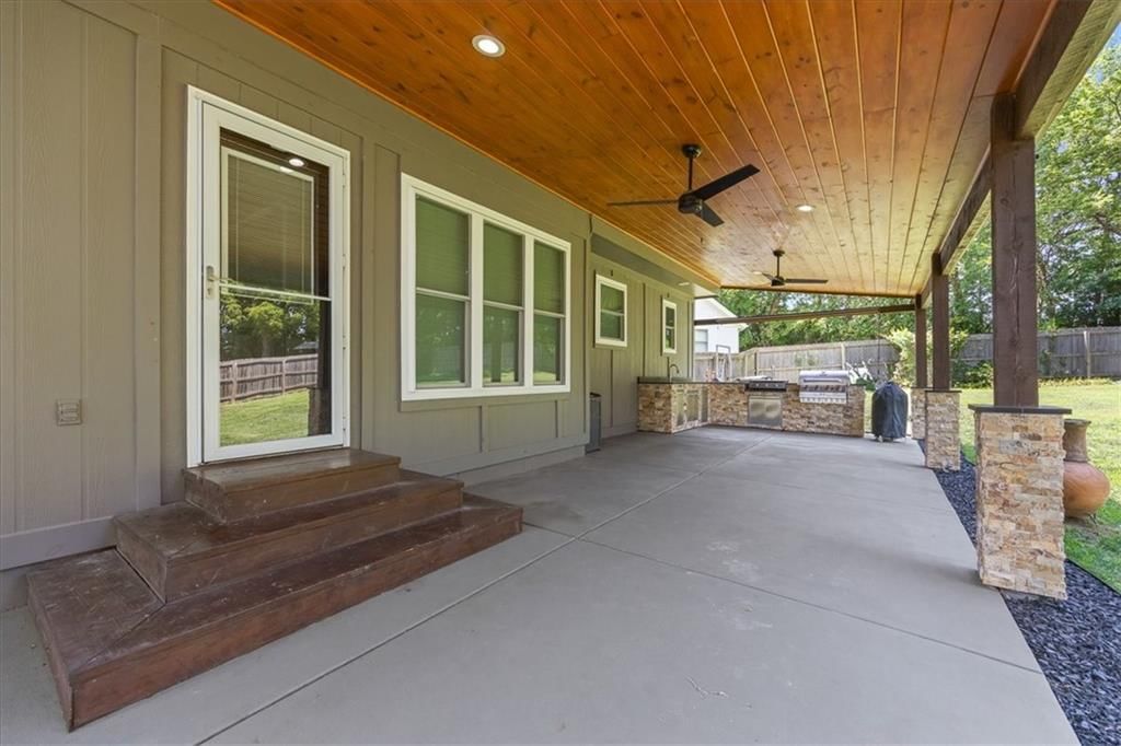 11515 S Lennox Street — photo 32