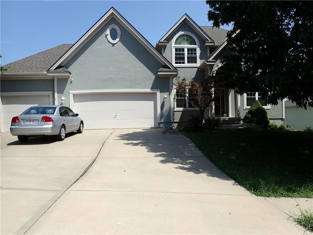 2924 SW Silverspur Road — photo 1