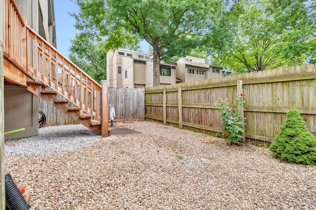 12123 W 66th Street — photo 4