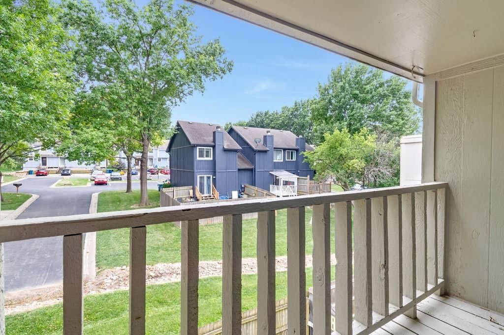12123 W 66th Street — photo 15