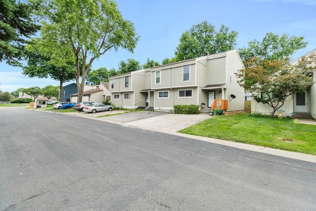 12123 W 66th Street — photo 23