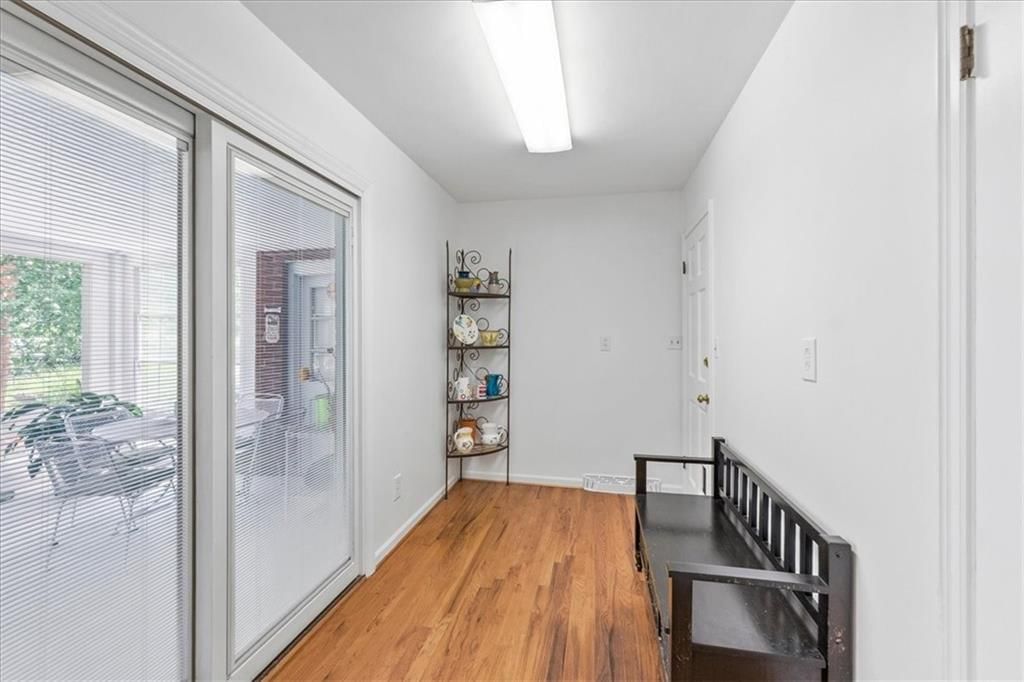 8611 Belleview Avenue — photo 18