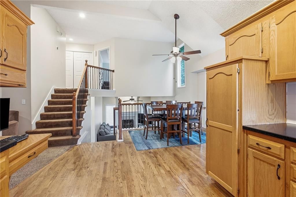 8707 N Mcdonald Avenue — photo 13