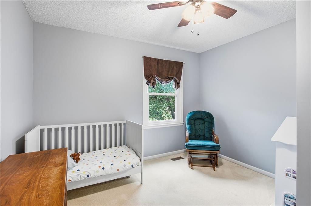 8707 N Mcdonald Avenue — photo 19