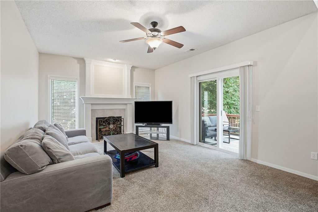 8707 N Mcdonald Avenue — photo 22