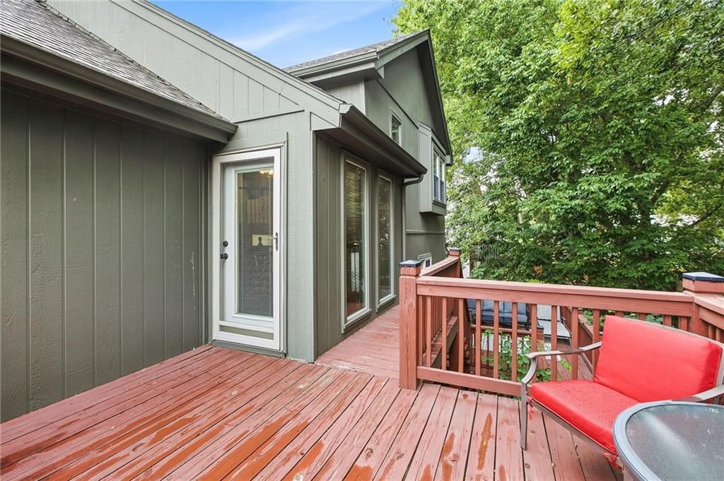 8707 N Mcdonald Avenue — photo 27