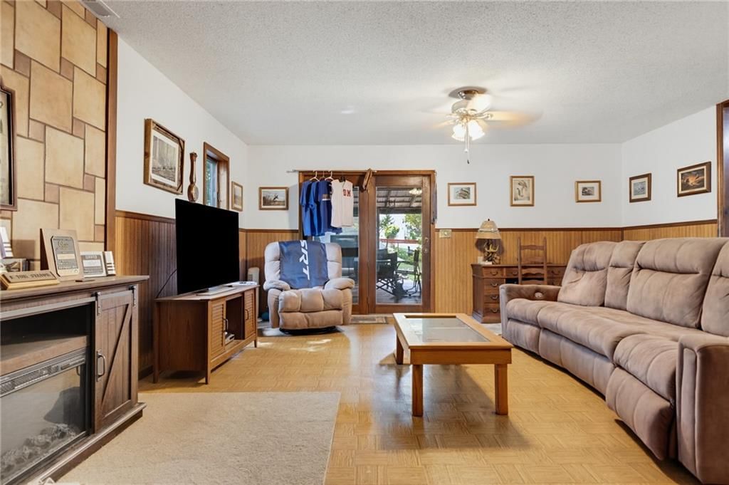 206 Ridgeway Street — photo 21