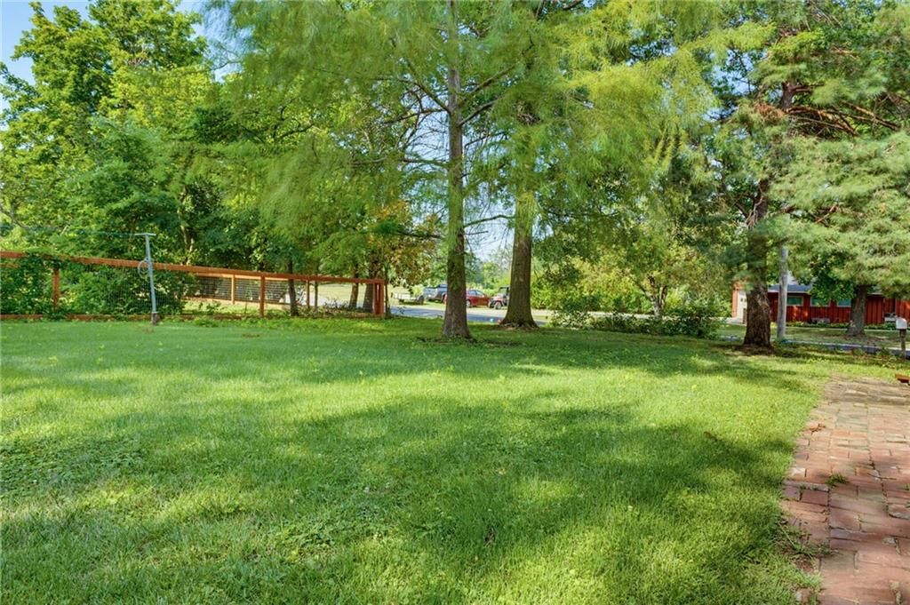 206 Ridgeway Street — photo 39