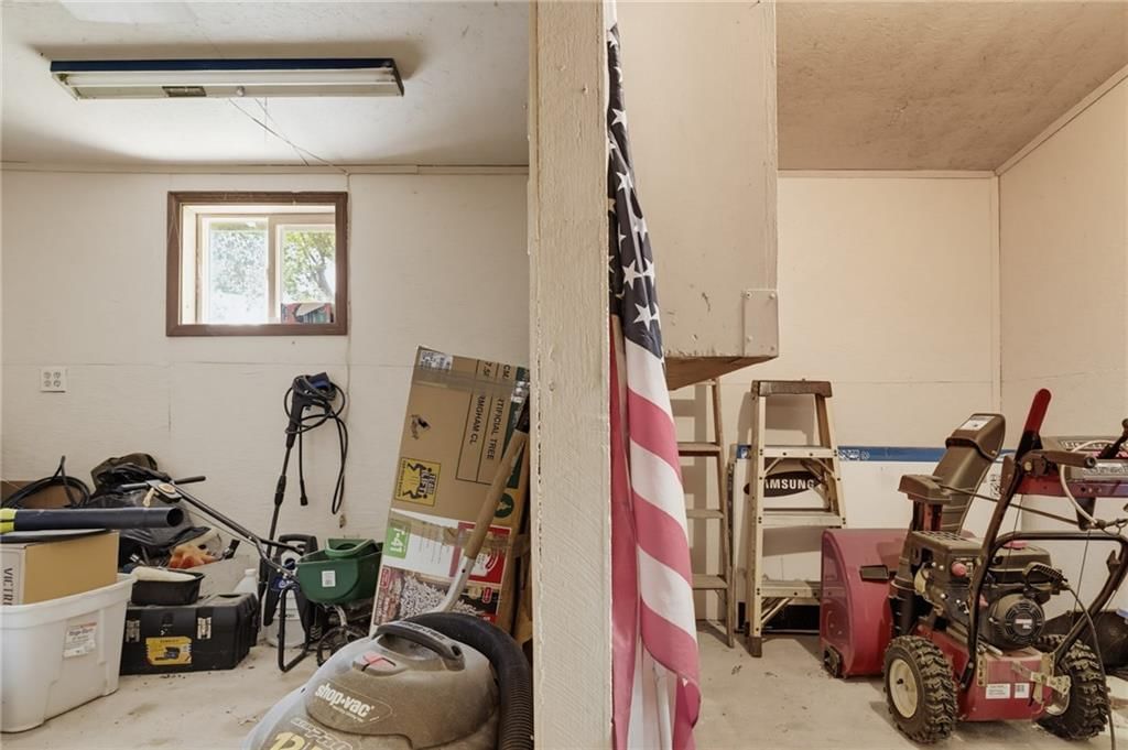 206 Ridgeway Street — photo 46