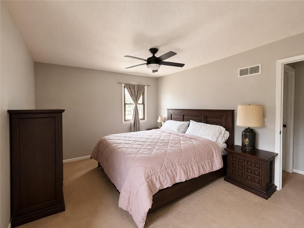 207 Evergreen Street — photo 18