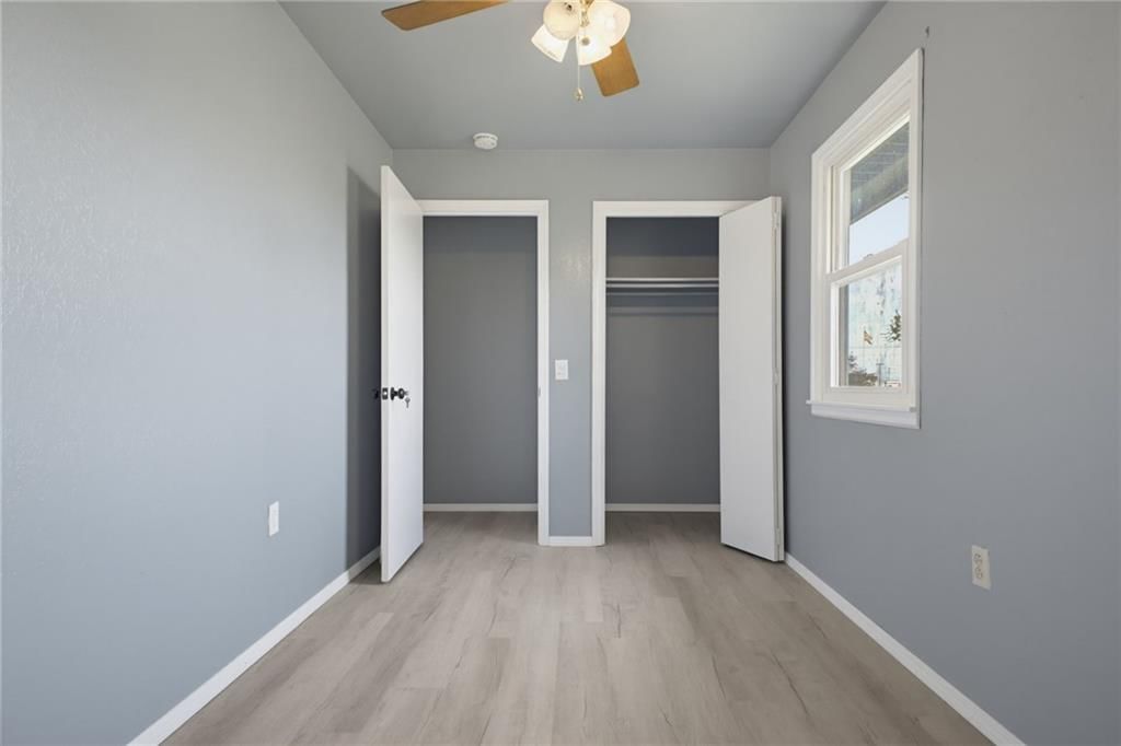 Photo 10 of 38 - 2700 Meadowlark Lane, Trenton, MO 64683