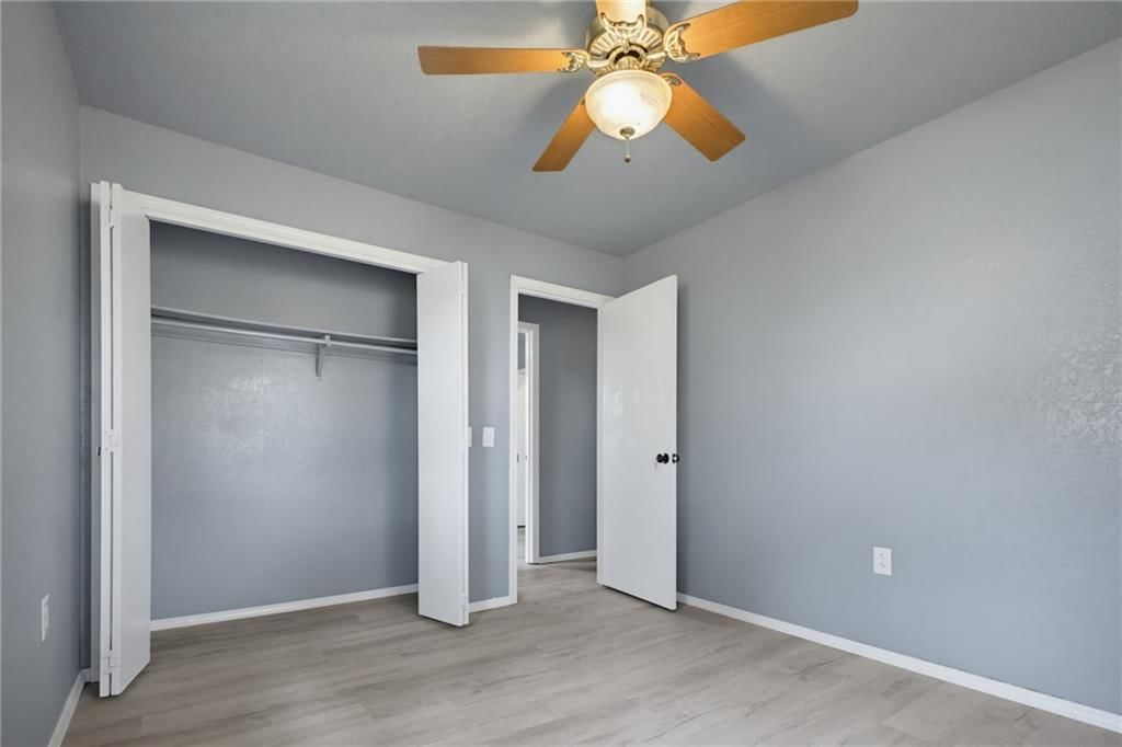 Photo 14 of 38 - 2700 Meadowlark Lane, Trenton, MO 64683