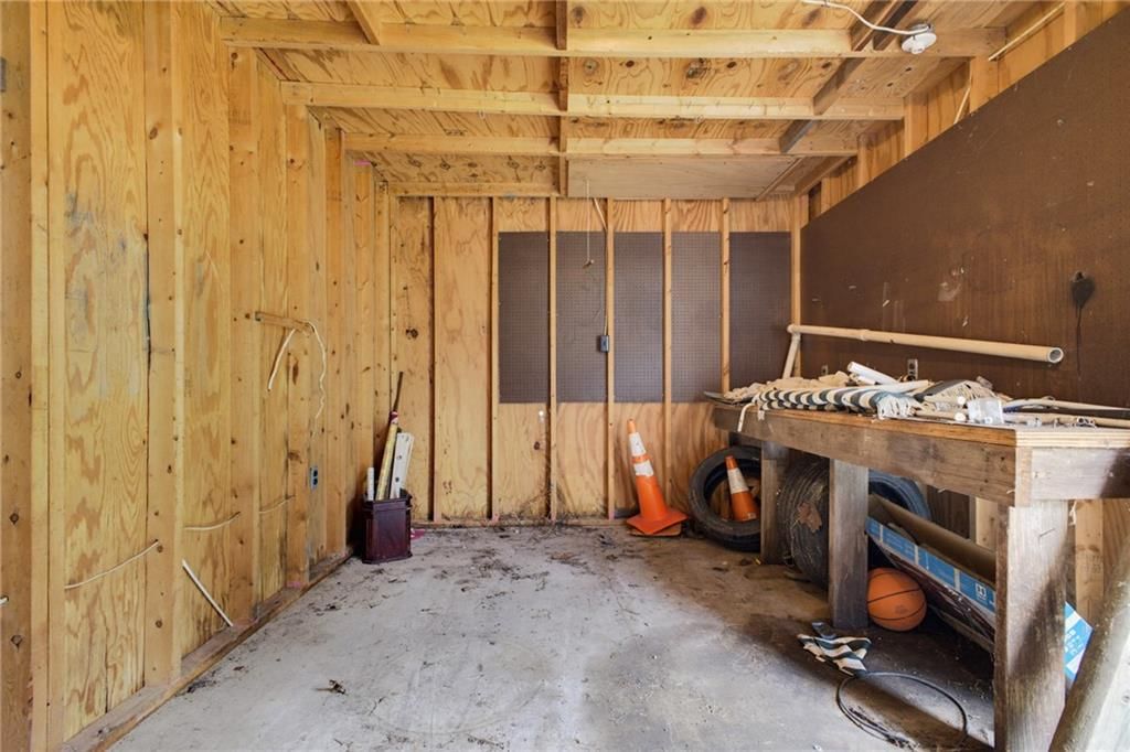 Photo 31 of 38 - 2700 Meadowlark Lane, Trenton, MO 64683