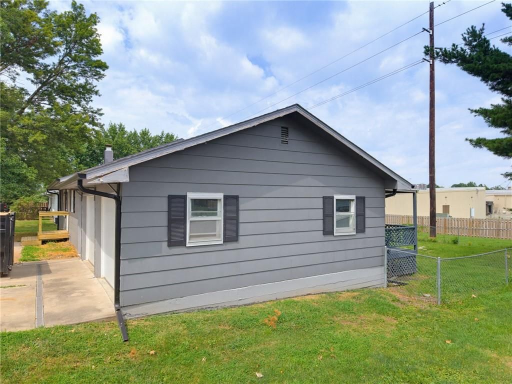 Photo 38 of 38 - 2700 Meadowlark Lane, Trenton, MO 64683