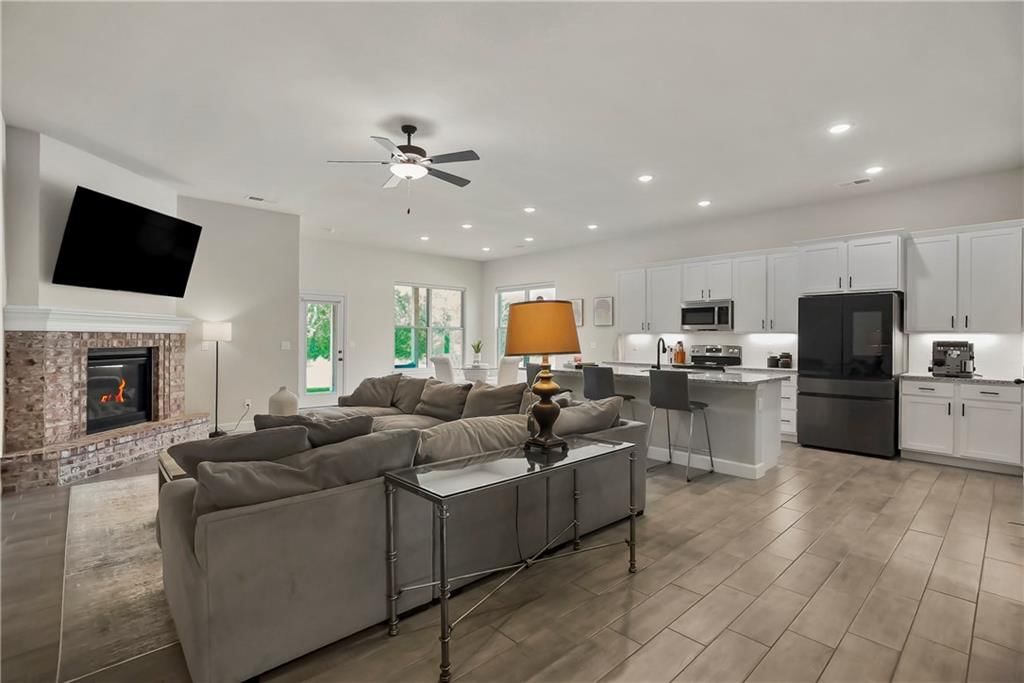 24402 W 75th Terrace — photo 4