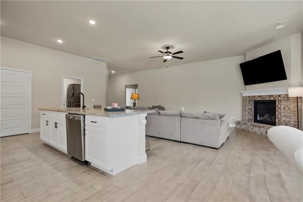 24402 W 75th Terrace — photo 8
