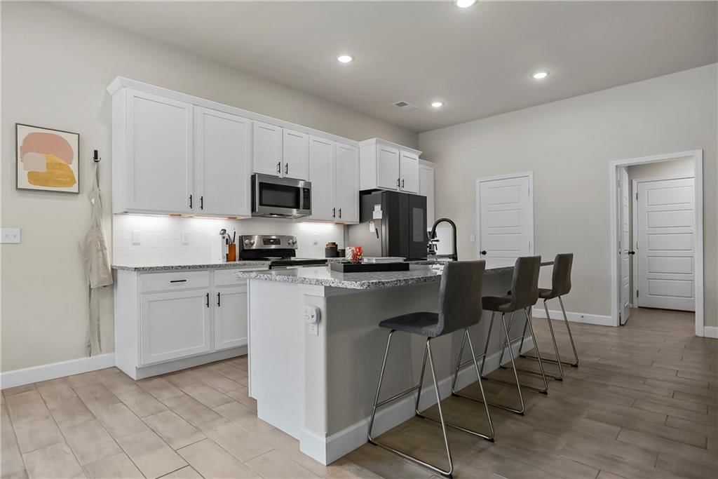24402 W 75th Terrace — photo 9