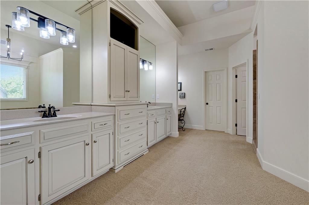 14911 Birch Street — photo 37