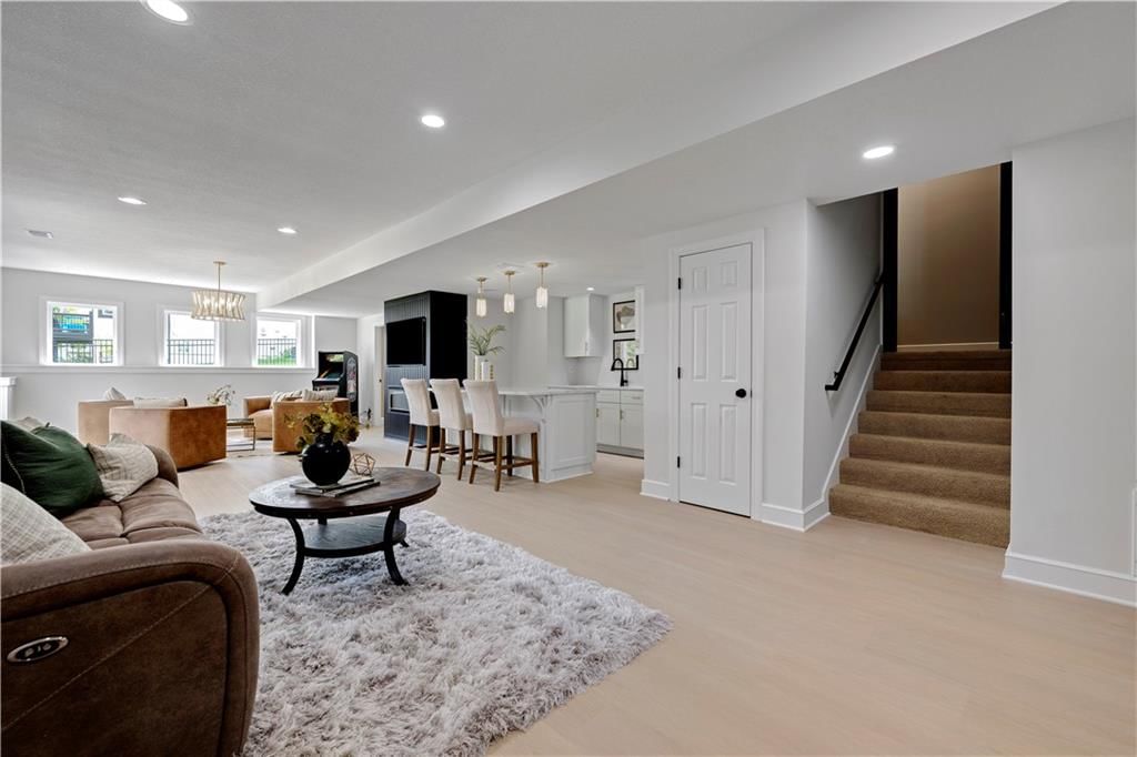 14911 Birch Street — photo 45