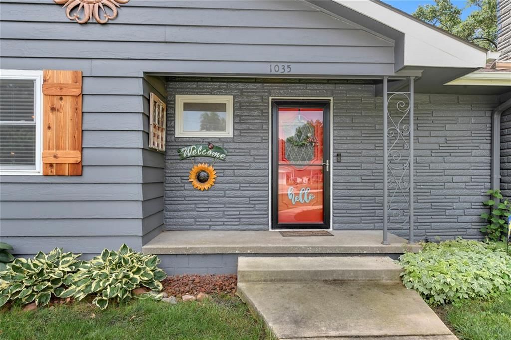 1035 Vilas Street — photo 3
