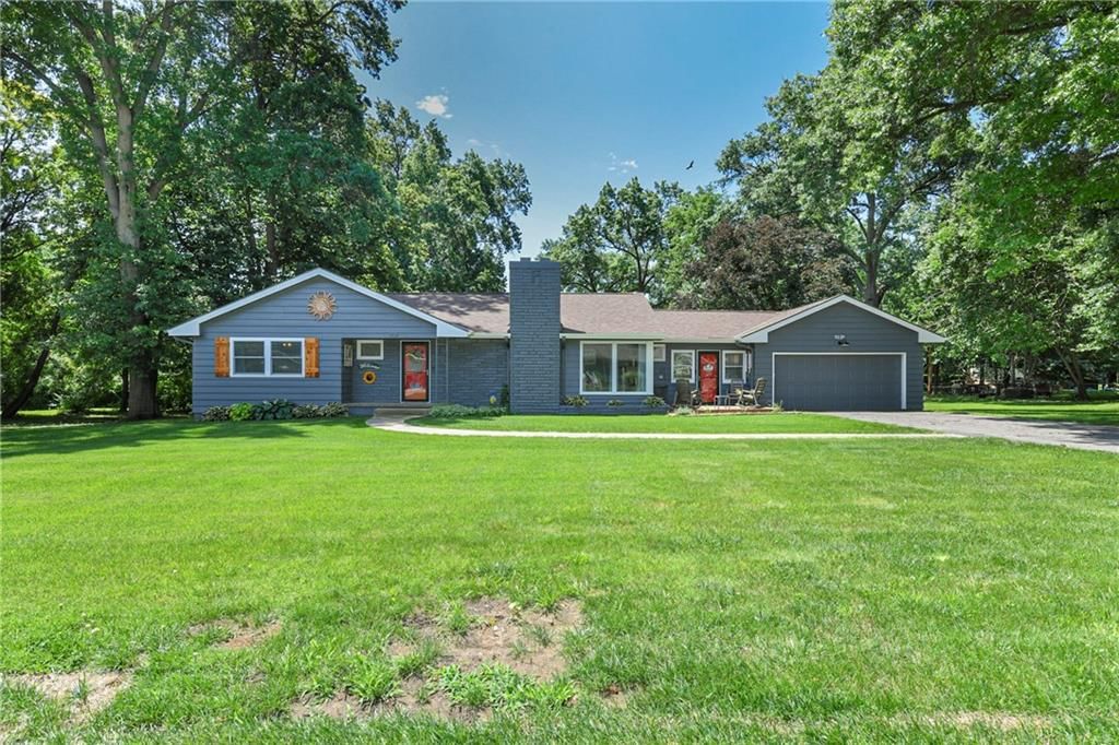 1035 Vilas Street — photo 4