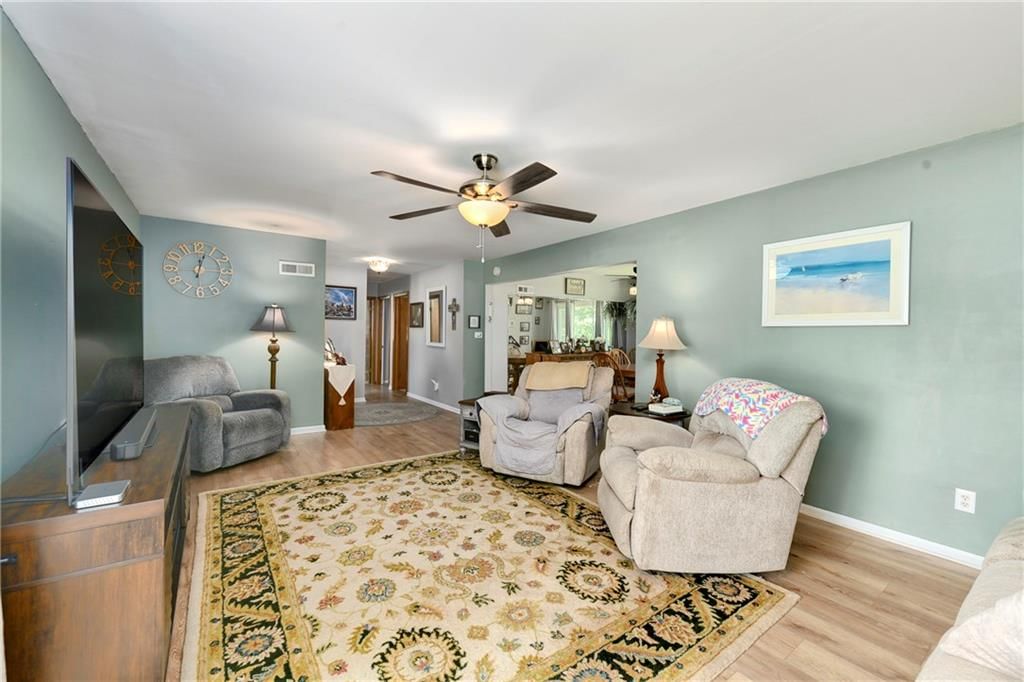 1035 Vilas Street — photo 8