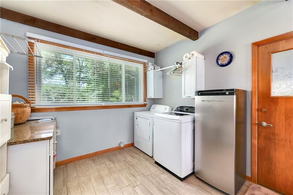 1035 Vilas Street — photo 20