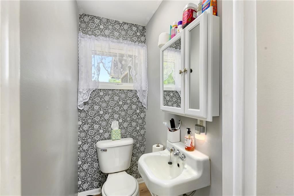 1035 Vilas Street — photo 22