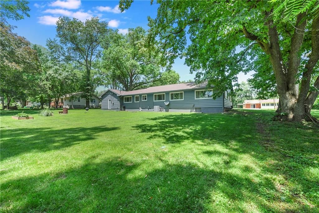 1035 Vilas Street — photo 34