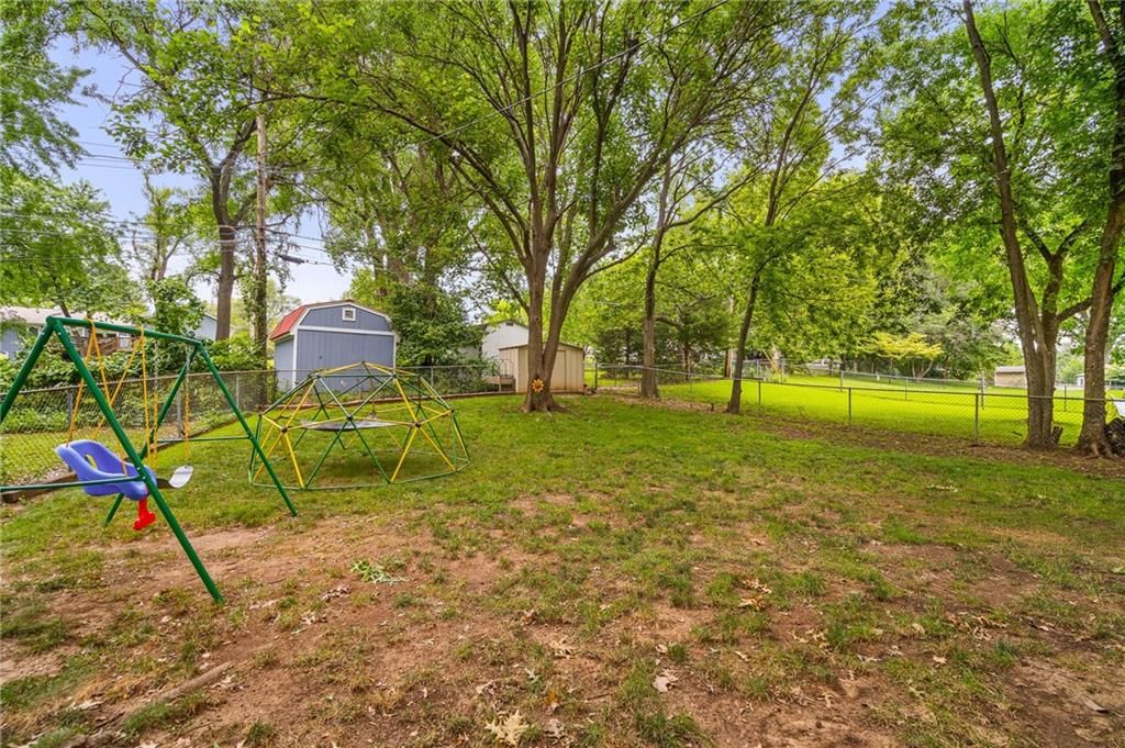 9800 W 89th Terrace — photo 41