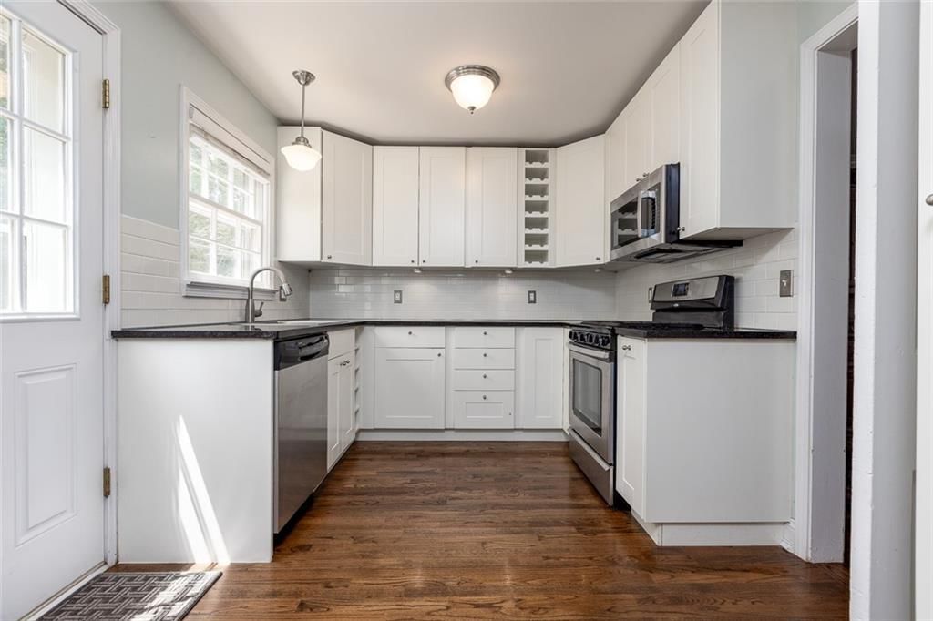 1117 W 76 Street — photo 11