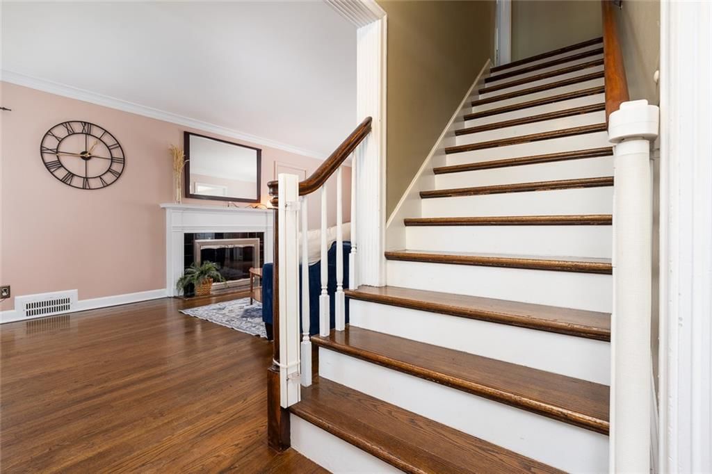 1117 W 76 Street — photo 16